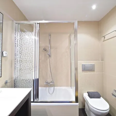 Apartment Bcn Duplex Penthouse & Pool Sant Andreu de Llavaneres