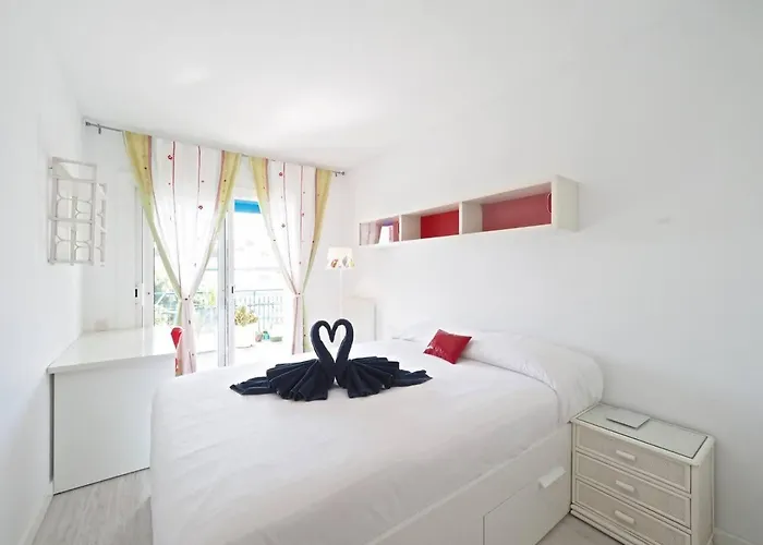 Bcn | Duplex Penthouse & Pool * 圣安德烈斯-德利亚瓦内拉斯